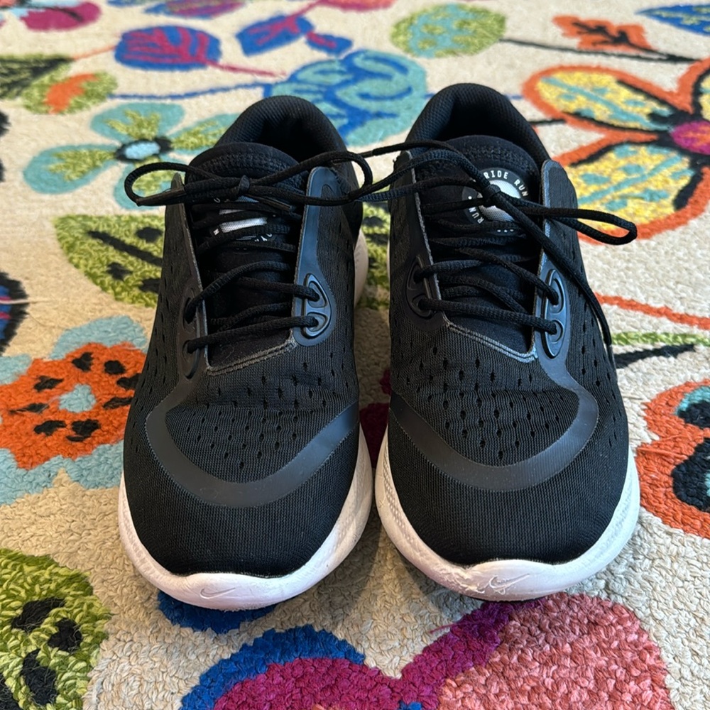 Nike joyride running shoes, size women’s 10